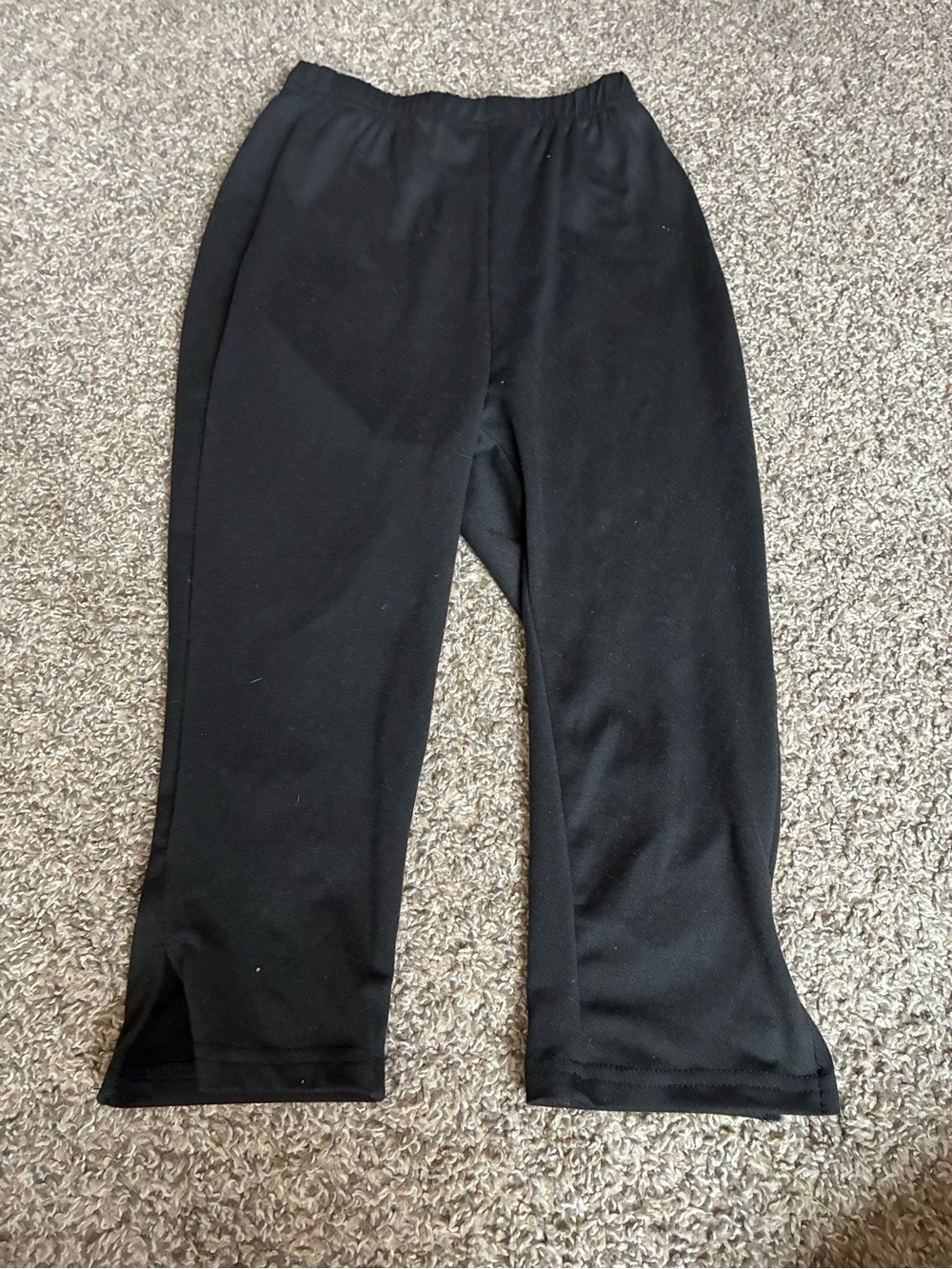 Womans Black Athletic capri leggings